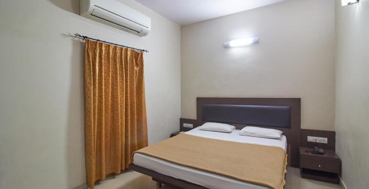 Airlines Hotel Mysore Esterno foto